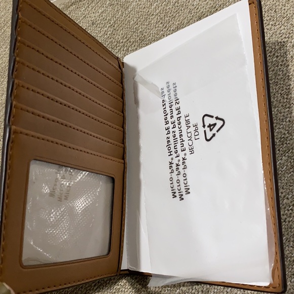 Michael Kors Jet Set Passport Wallet - Picture 7 of 7